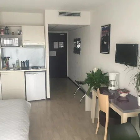 Family Saint Vincent 4 Pers Gare Lourdes Wifi Apartment Exterior photo